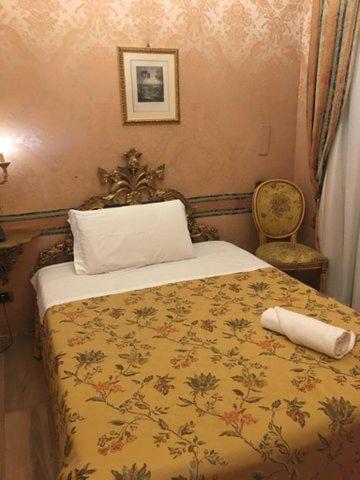 Hotel Des Epoques Rome Exterior photo